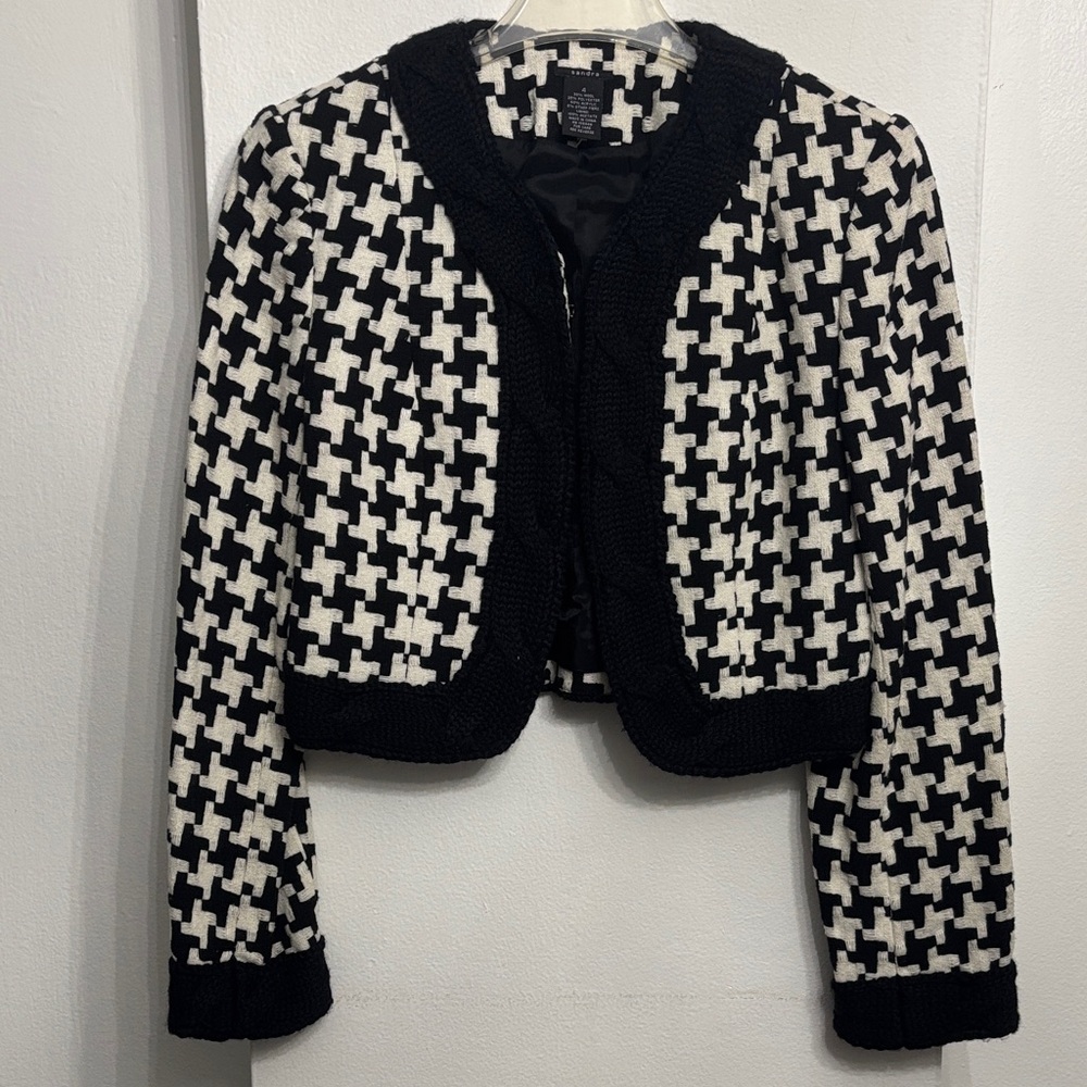 SANDRA Black and White Cropped Houndstooth Jacket Size 4